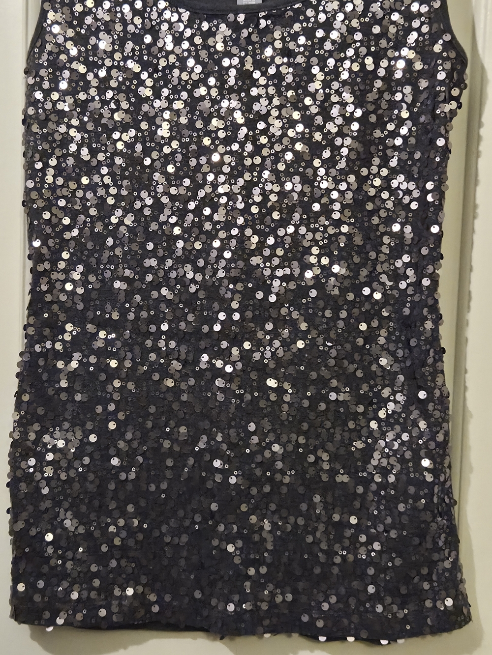Old Navy Women's Charcoal Sequin Sleeveless Tank Top Sparkle Camisole.  Size L. - Picture 8 of 12